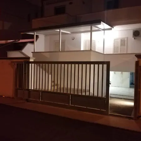 Ticia A 100 Metri Dalla Con Parcheggio Privato *