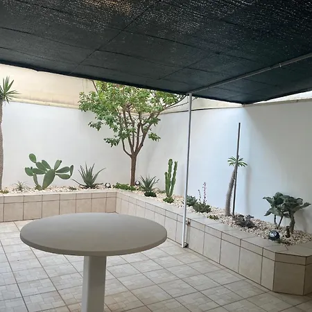 Ticia A 100 Metri Dalla Con Parcheggio Privato Vakantiehuis *