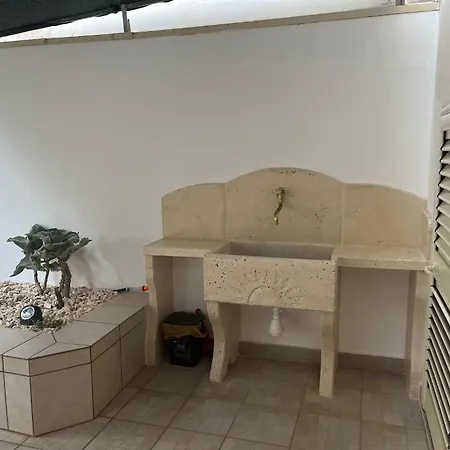 Ticia A 100 Metri Dalla Con Parcheggio Privato *