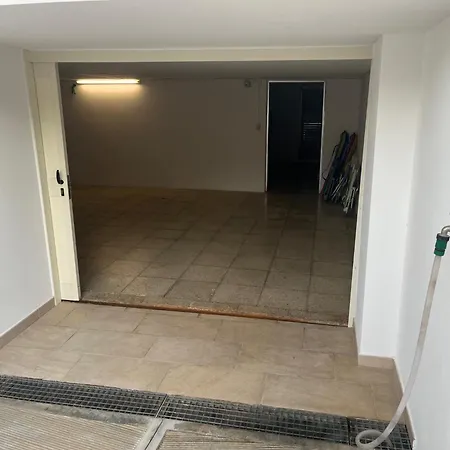 Ticia A 100 Metri Dalla Con Parcheggio Privato