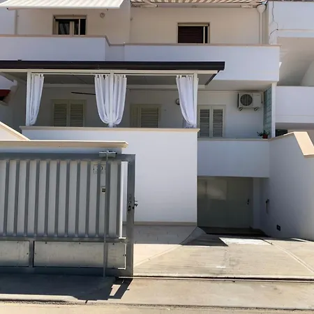 Ticia A 100 Metri Dalla Con Parcheggio Privato * Lido Marini